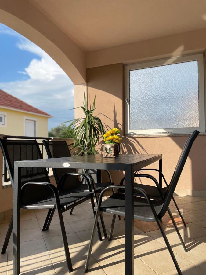 Apartmani Rasic Bibinje Zewnętrze zdjęcie